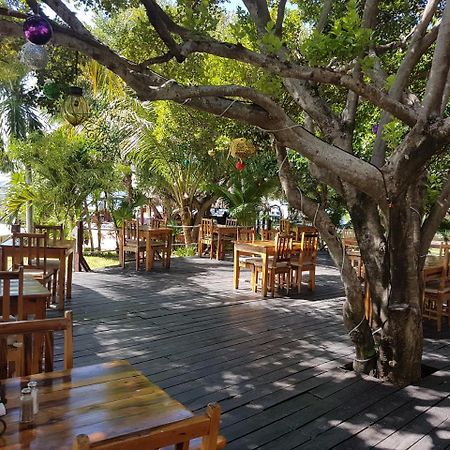 Marina Paraiso Isla Mujeres Hotel Exterior photo