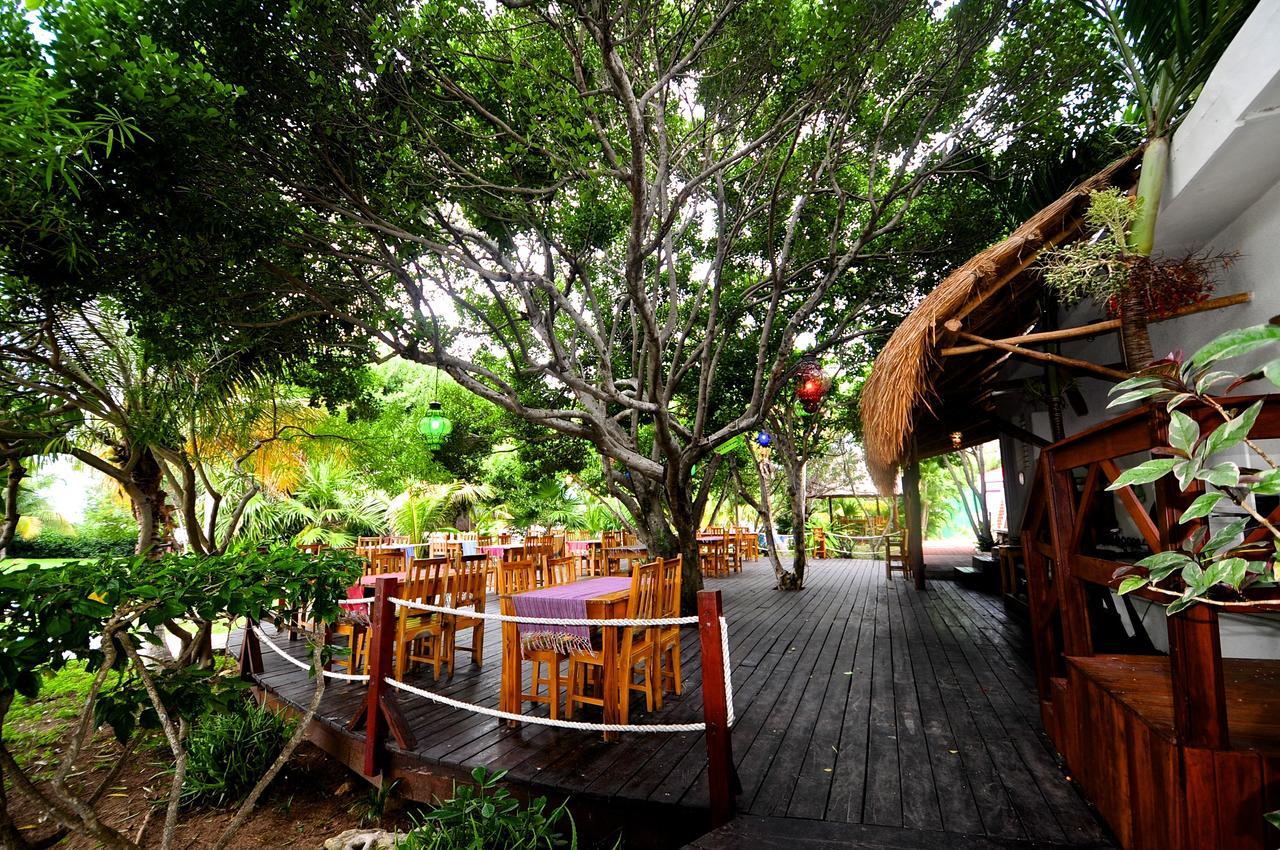 Marina Paraiso Isla Mujeres Hotel Exterior photo