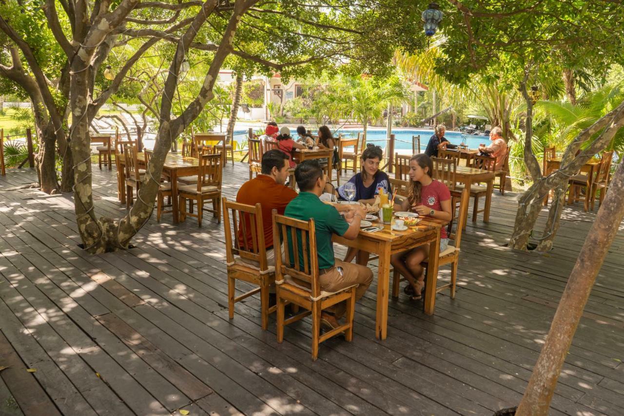 Marina Paraiso Isla Mujeres Hotel Exterior photo